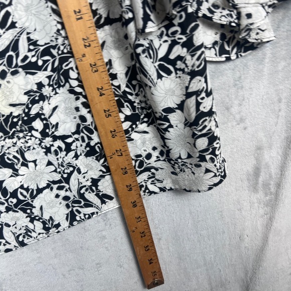 Rose + Olive Black Women Top Plus White Floral Ruffle Bell Sleeve Blouse  1X - Picture 5 of 9